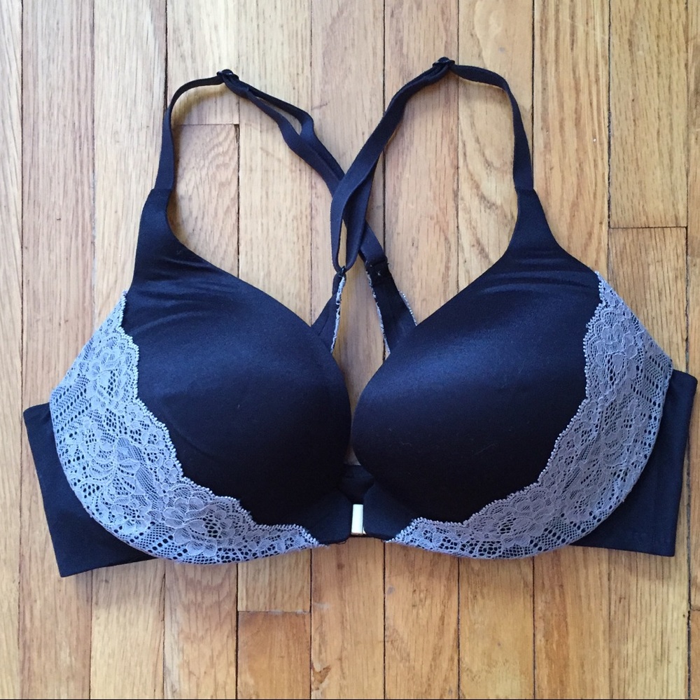 Victoria's Secret black push-up bra